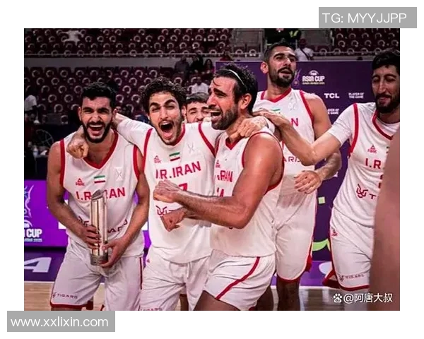 中国男足迎战伊朗队全力争胜力争晋级亚洲杯淘汰赛阶段