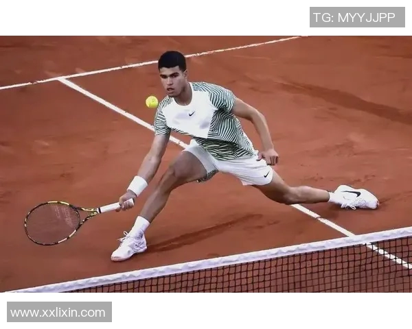 网球新手必看：从基础力量训练到实战技巧的全面指南